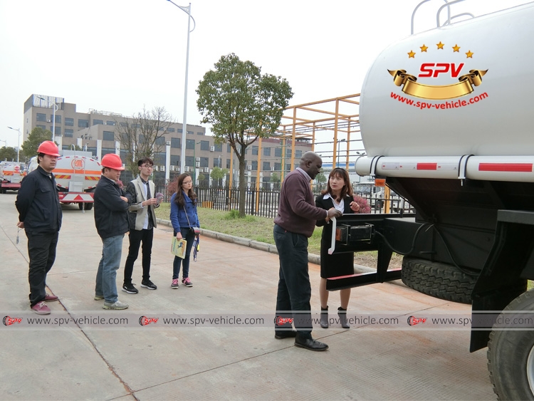 Sierra Leone client came for inspection on IVECO water bowser (Genlyon) Sierra Leone client came for inspection on IVECO water bowser (Genlyon)